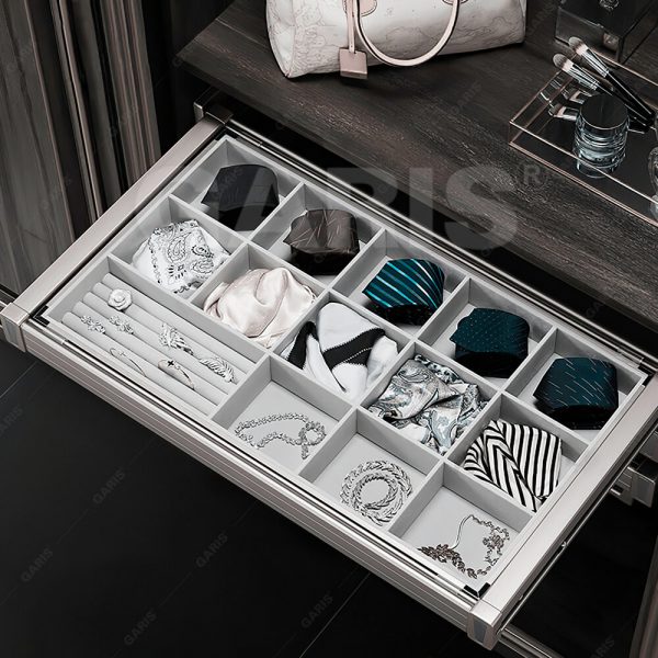 NGĂN KÉO ĐỰNG ĐỒ TRANG SỨC, PHỤ KIỆN THỜI TRANG GW07 - Phụ kiện Blum